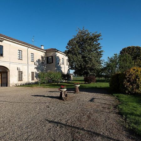 Agriturismo Cascina Graziosa Cameriano المظهر الخارجي الصورة